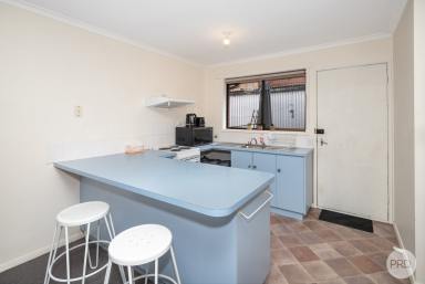 Unit Leased - VIC - Beaufort - 3373 - NEAT 2 BEDROOM IN BEAUFORT  (Image 2)