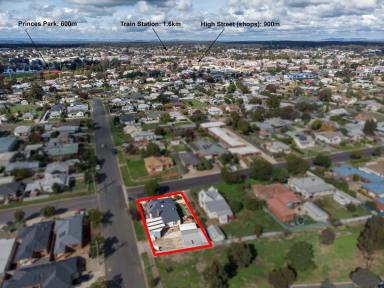 House For Sale - VIC - Maryborough - 3465 - Maryborough character in a bright and shiny move in package!  (Image 2)