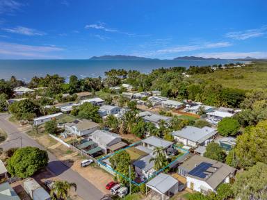 House For Sale - QLD - Saunders Beach - 4818 - Work Life Balance  (Image 2)