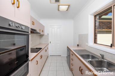 Unit For Lease - NSW - Kooringal - 2650 - Large Two Bedroom Villa - Spacious & Secure!  (Image 2)