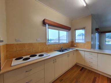 Apartment Leased - QLD - Atherton - 4883 - GREAT LOCATION AND ONLY A SHORT WALK TO ATHERTON CENTRAL - Rear Unit  (Image 2)