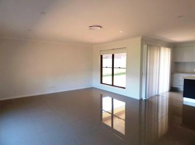 House Leased - NSW - Dubbo - 2830 - Three bedroom home in South Dubbo location  (Image 2)