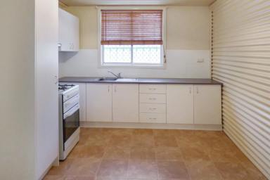 House Leased - NSW - Dubbo - 2830 - 2 Bedroom Home in South Dubbo  (Image 2)