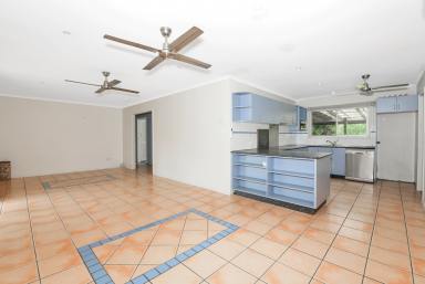 House For Lease - QLD - Whitfield - 4870 - Beautiful Home in Whitfield  (Image 2)