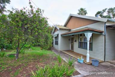 House For Lease - VIC - Horsham - 3400 - 3 BEDROOM FAMILY HOME  (Image 2)