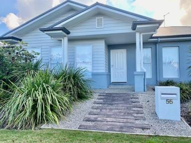 House Leased - QLD - Walloon - 4306 - TAKE ME HOME TO THE HAMPTONS  (Image 2)