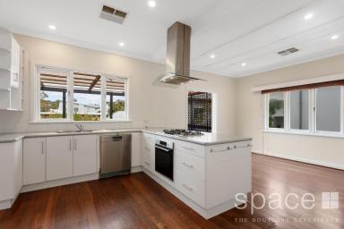 House Leased - WA - Swanbourne - 6010 - Spacious Family Home  (Image 2)