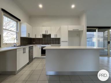 House Leased - NSW - North Albury - 2640 - NEATLY PRESENTED!  (Image 2)