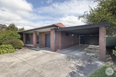 House Leased - VIC - Delacombe - 3356 - 3 BED, 2 BATH, 2 LIVING PLUS STUDY ON SPACIOUS BLOCK  (Image 2)