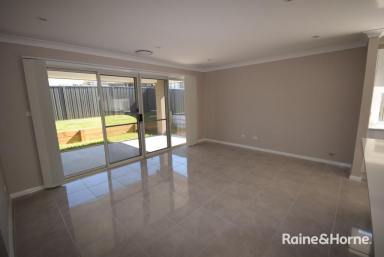 House Leased - NSW - South Nowra - 2541 - Spacious Family Home  (Image 2)