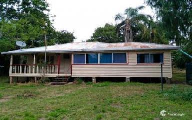 Acreage/Semi-rural Sold - QLD - Innot Hot Springs - 4872 - Big home, huge yard in a quiet outback town  (Image 2)
