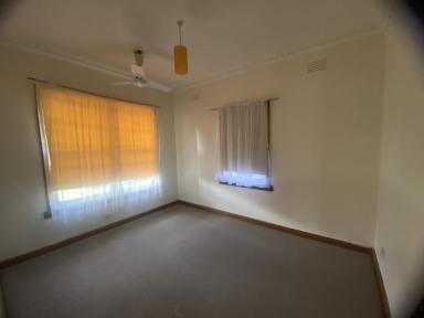 House Leased - VIC - Kerang - 3579 - 4 bedroom home  (Image 2)