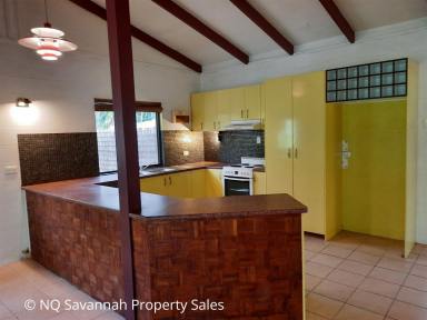 House For Sale - QLD - Silver Valley - 4872 - Fabulous lifestyle block - Country living at its best - 3 bedroom block home located on 2ha  (Image 2)
