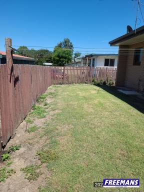 House For Lease - QLD - Kingaroy - 4610 - TWO BEDROOM UNIT CLOSE TO TOWN (Image 2)