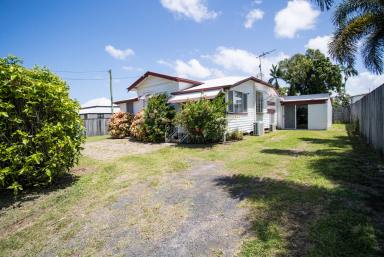 House Leased - QLD - North Mackay - 4740 - Sweet cottage low set house in North Mackay with fabulous side access plenty of storage. Short drive to Mount Pleasant and Schools  (Image 2)