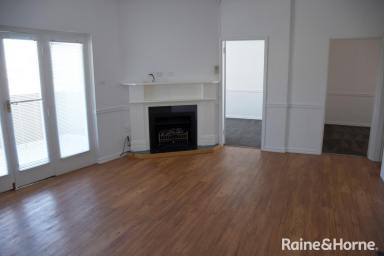 Apartment Leased - NSW - Turvey Park - 2650 - CONVENIENT TURVEY PARK APARTMENT  (Image 2)