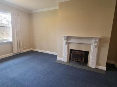 House For Lease - TAS - Westbury - 7303 - NEAT AND TIDY TWO BEDROOM  (Image 2)