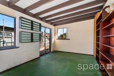 House Leased - WA - City Beach - 6015 - UNDER APPLICATION  (Image 2)