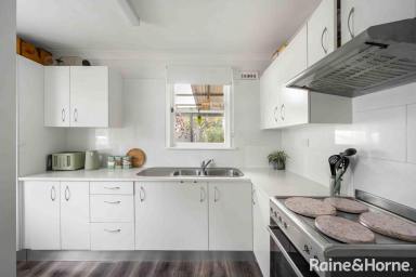 House Leased - NSW - Nowra - 2541 - FAMILY HOME  (Image 2)