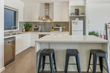 Apartment For Sale - VIC - Highett - 3190 - Ultra Contemporary Apartment (Image 2)