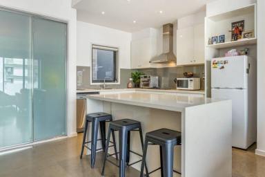 Apartment For Sale - VIC - Highett - 3190 - Ultra Contemporary Apartment (Image 2)