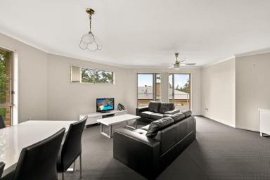 Townhouse Leased - QLD - Toowoomba City - 4350 - Fully Furnished Townhouse - Walk to the CBD  (Image 2)