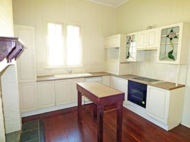 House Leased - NSW - Grafton - 2460 - SUPER CENTRAL FAMILY HOME  (Image 2)