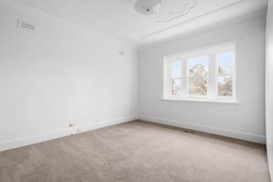 House Leased - VIC - Mentone - 3194 - FRESHLY PAINTED l BRAND NEW CARPET l CHARACTER FILLED  (Image 2)