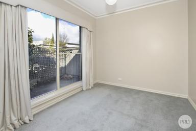 House For Lease - VIC - Ballarat Central - 3350 - TWO BEDROOM HOME IN CENTRAL LOCATION!  (Image 2)