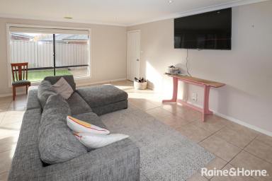 House For Lease - NSW - Tatton - 2650 - Ideally Positioned Tatton Home  (Image 2)