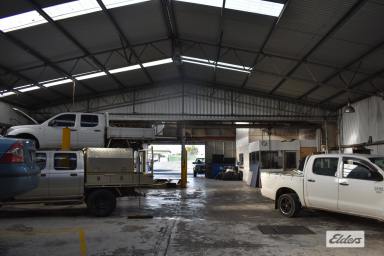 Showrooms/Bulky Goods For Sale - TAS - Ulverstone - 7315 - OPPORTUNITY KNOCKS!  (Image 2)