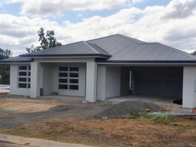House Sold - QLD - Mareeba - 4880 - All I want for christmas is a BRAND NEW HOME  (Image 2)