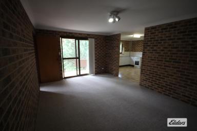 Unit For Lease - NSW - Taree - 2430 - Upstairs Unit (Image 2)