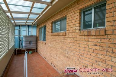 House Leased - NSW - Glen Innes - 2370 - Solid and cosy 3 bedroom home.  (Image 2)