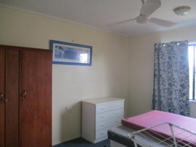 Flat Leased - QLD - Ingham - 4850 - FULLY FURNISHED SPACIOUS UNIT AVAILABLE 7 DECEMBER 2023 IN TOWN!  (Image 2)