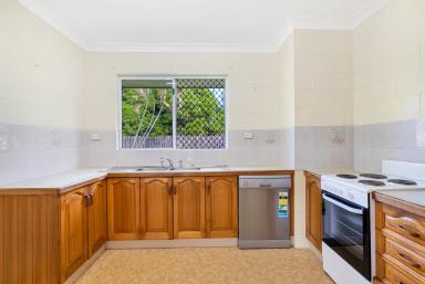 Unit For Lease - QLD - Yorkeys Knob - 4878 - Quiet Unit in the Heart of Yorkeys Knob!  (Image 2)