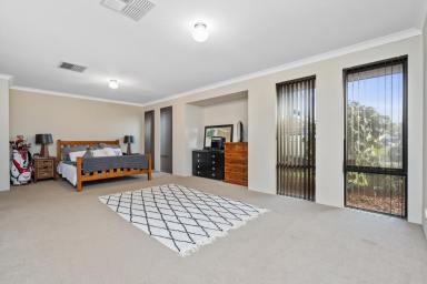 House For Sale - WA - Halls Head - 6210 - SUN, SURF AND STYLE  (Image 2)