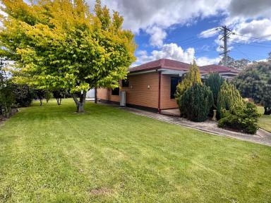 House For Sale - TAS - Wynyard - 7325 - Fully Renovated Home In Quiet No-Through Street  (Image 2)
