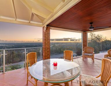 House For Sale - WA - Lesmurdie - 6076 - Large Family Home with Panoramic Views !  (Image 2)