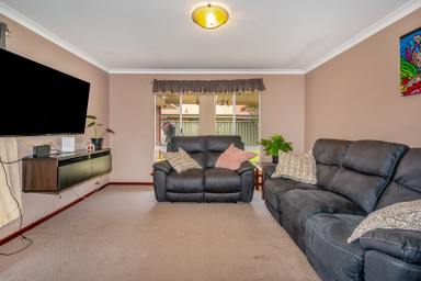 House For Sale - WA - Warnbro - 6169 - Side access for your boat, caravan and all other toys!  (Image 2)