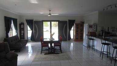 House For Sale - QLD - Bowen - 4805 - STYLISH FAMILY HOME  (Image 2)