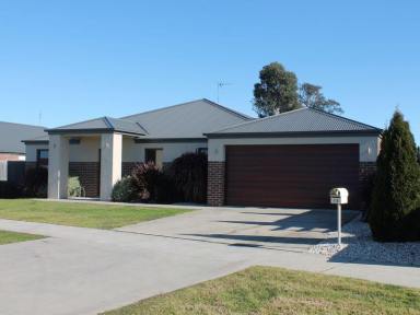 House Leased - VIC - Eastwood - 3875 - EASTWOOD FAMILY HOME  (Image 2)