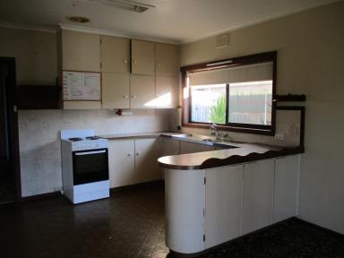House Leased - VIC - Portland - 3305 - Family home in a quiet location  (Image 2)