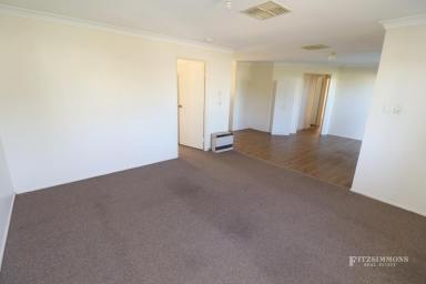 House For Sale - QLD - Dalby - 4405 - NORTH DALBY PROPERTY GOING CHEAP  (Image 2)