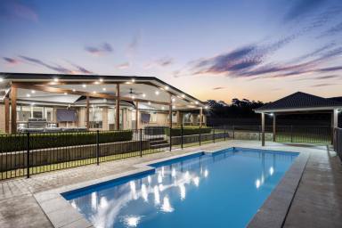 Lifestyle For Sale - NSW - Tapitallee - 2540 - Contemporary Poolside Retreat on 2.16ha  (Image 2)