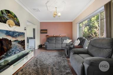 House For Sale - NSW - North Albury - 2640 - IDEAL FIRST HOME OR INVESTMENT  (Image 2)
