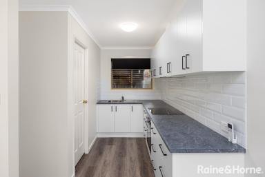 House Leased - NSW - Ashmont - 2650 - NEAT & TIDY TWO BEDROOM UNIT  (Image 2)