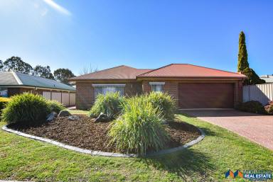 House For Sale - VIC - Myrtleford - 3737 - 3 bedroom House in Quiet Location  (Image 2)