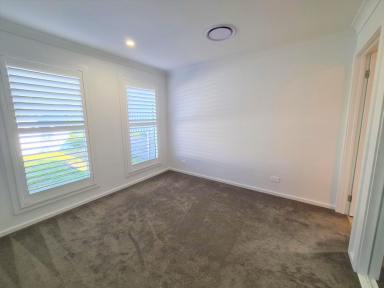 Duplex/Semi-detached For Lease - NSW - West Nowra - 2541 - CONVENIENT LIVING  (Image 2)