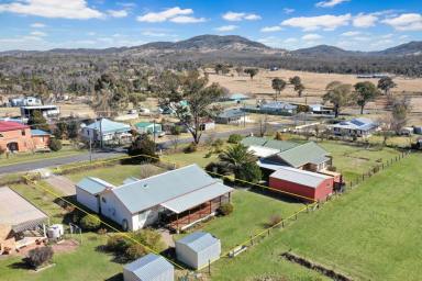 House For Sale - NSW - Tenterfield - 2372 - Neat and Affordable.....  (Image 2)